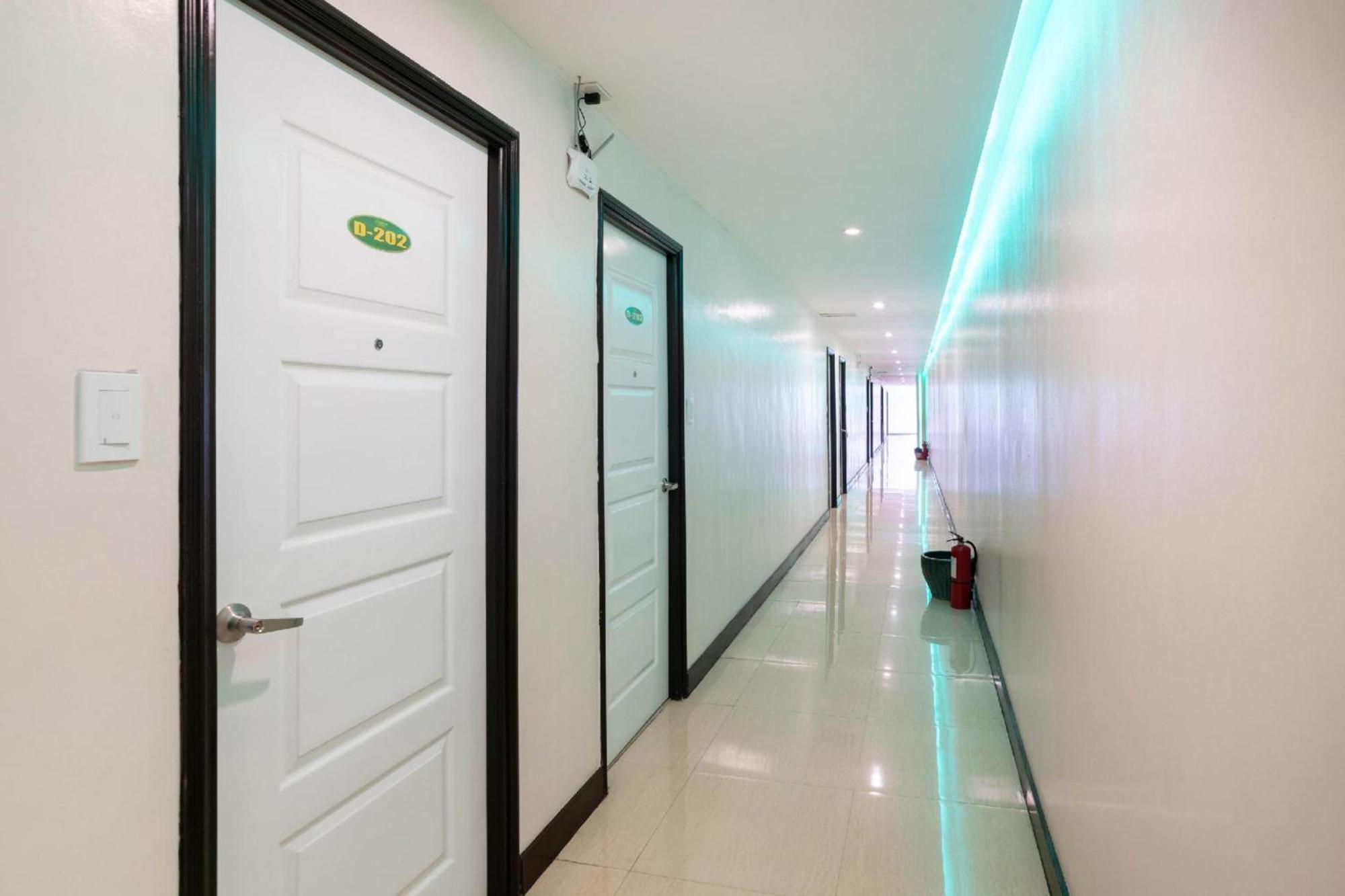 OYO 195 Ranchotel - Biñan Exterior foto